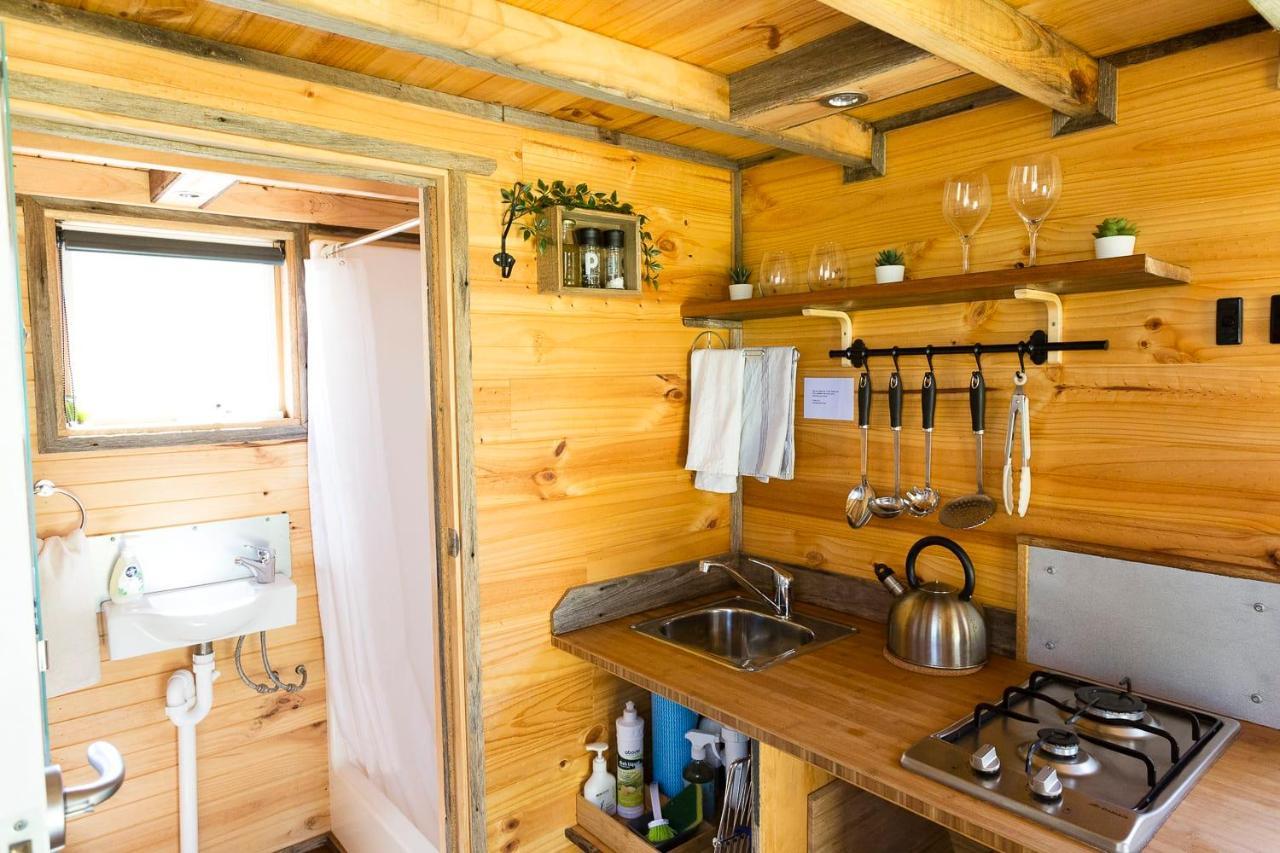 Newham Ardingly Tiny Houseヴィラ エクステリア 写真