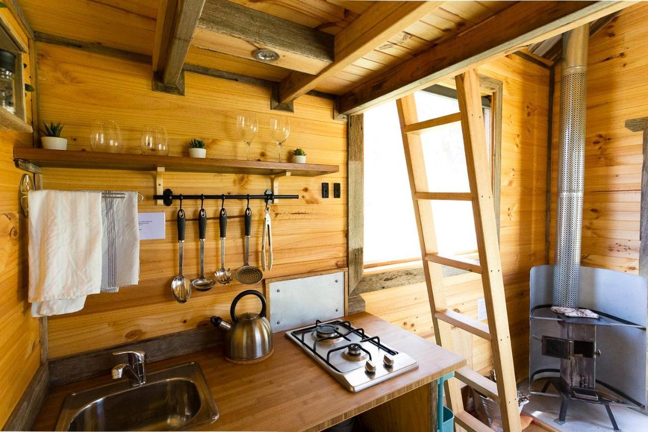 Newham Ardingly Tiny Houseヴィラ エクステリア 写真