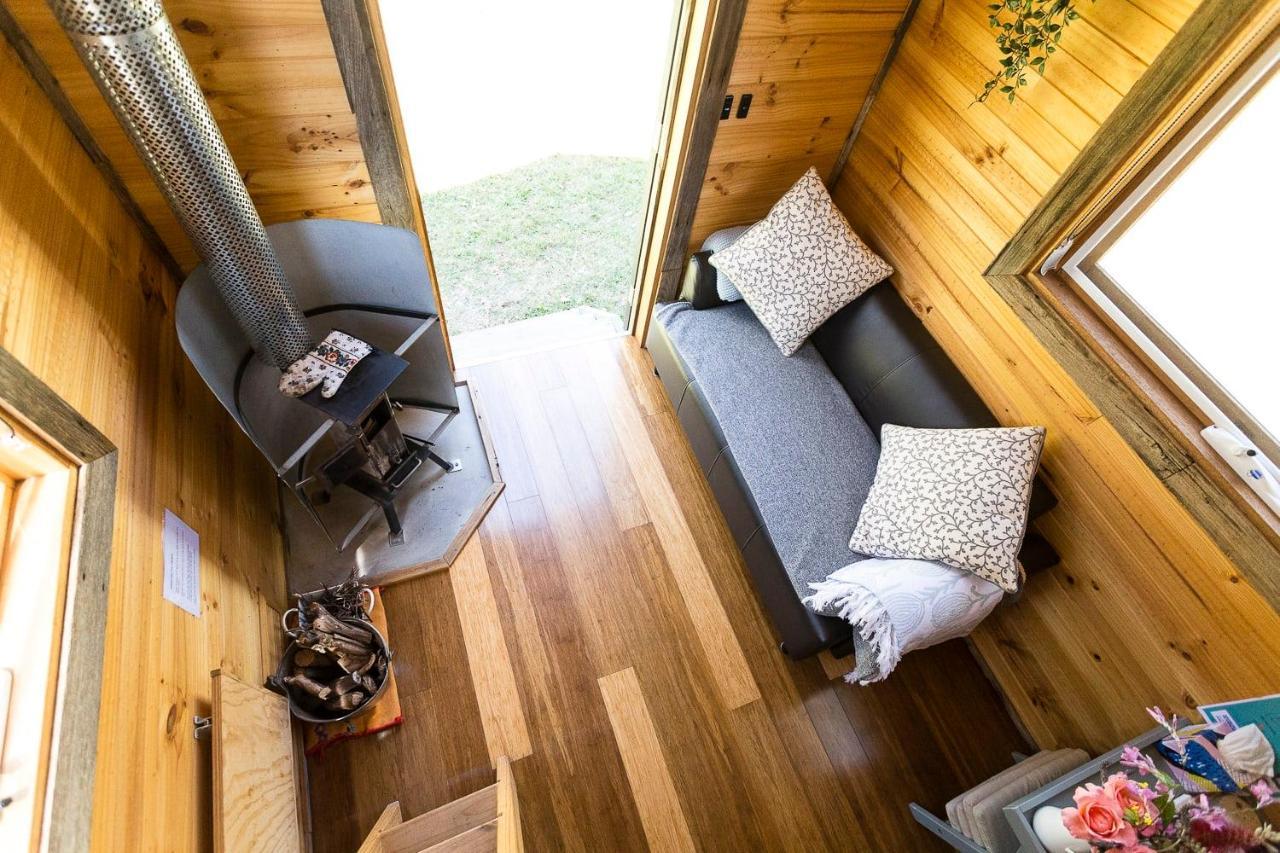 Newham Ardingly Tiny Houseヴィラ エクステリア 写真
